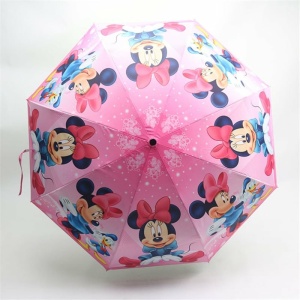 Kinderregenschirm Mickey und Minnie Mouse rosa auf weißem Hintergrund