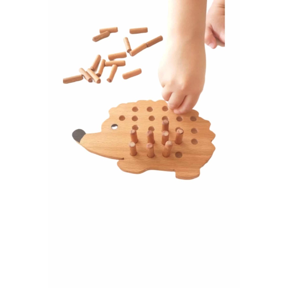 Steckbarer Igel aus Holz für Kinder mit Kleinteilen