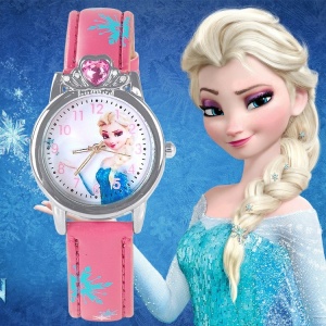 Prinzessin Anna Uhr mit Diamantdekor mit Armband in rosa und himmelblauem Hintergrund