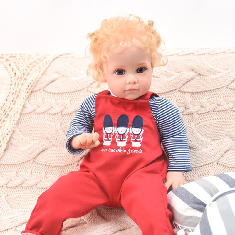  Foto zu Sehr realistische Enkelin-Puppe - Das Kind World 