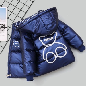 Dicke Daunenjacke mit Kapuze und Bärenmotiv für Kinder in blau mit weißem Motiv