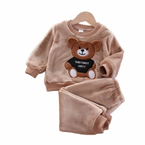 Flanell- und Fleece-Pyjama-Set für Kinder in braun mit Bär vorne