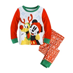 Weihnachtspyjama mit Mickey-Mouse-Motiv für Kinder mit weißem Hintergrund