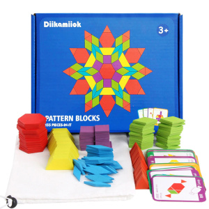 Montessori-Spiele Holzpuzzle für Kinder 155pcs bunt mit weißem Hintergrund