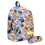 Mehrfarbiger Pokémon Rucksack und passendes Etui auf weißem Hintergrund präsentiert