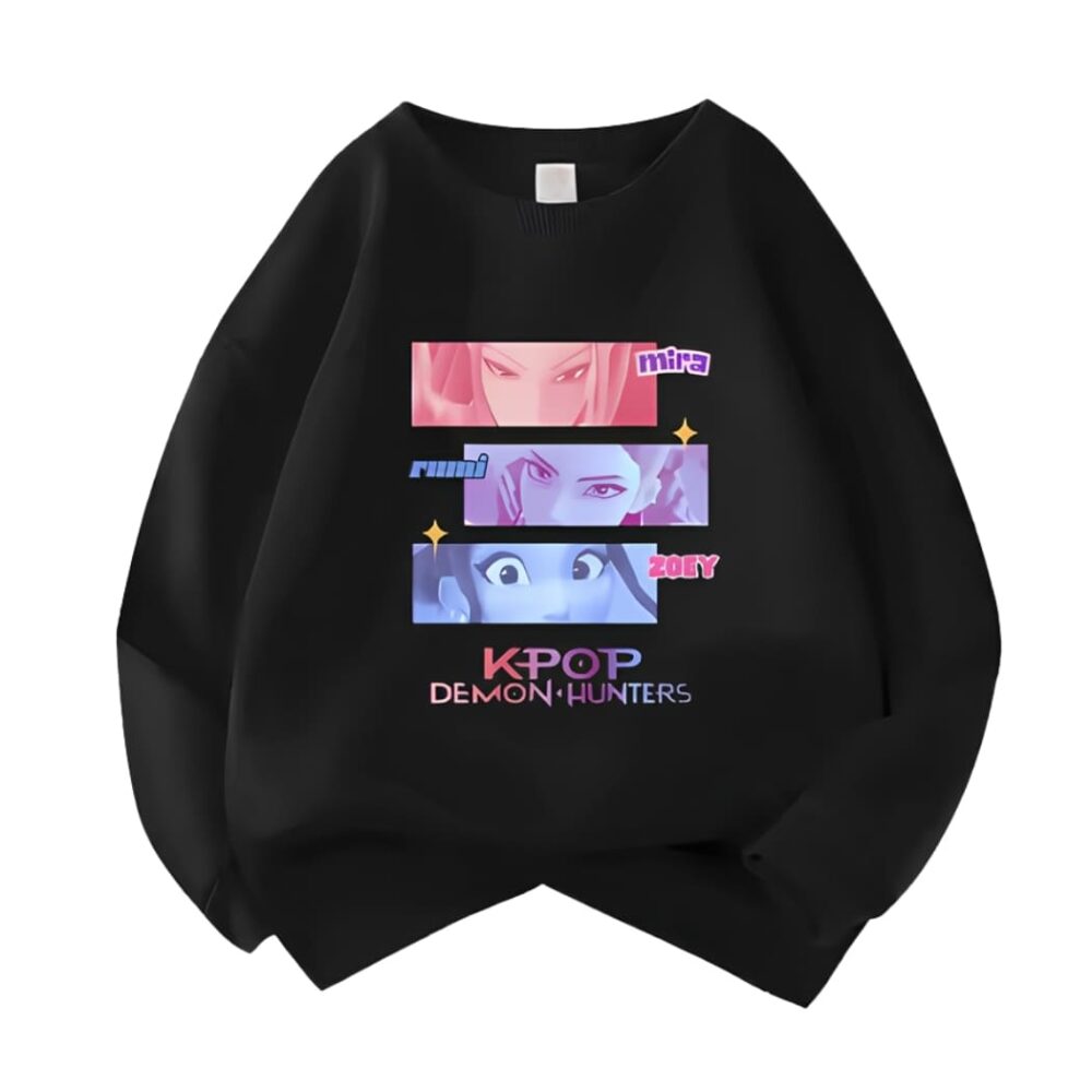 Kinder-Sweatshirt K-pop Demon Hunters schwarz buntes Motiv der 3 Heldinnen in Rechtecken. Auf weißem Hintergrund.